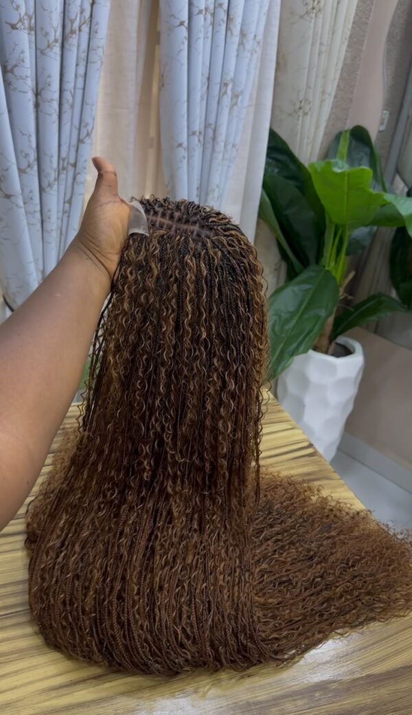 UNIQUE GODDESS WIG 32''
