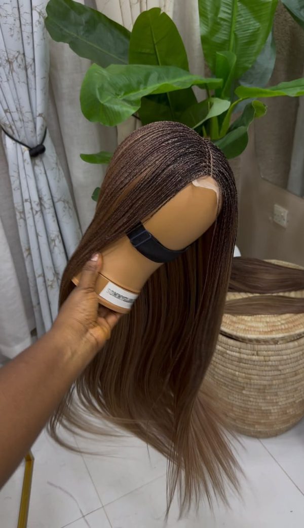 HYBRID BONESTRAIGHT WIG 28''