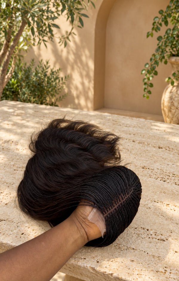 d8ca6e44-3a45-416b-9db9-bd395aa5c659 HYBRID SOFT WAVY WIG